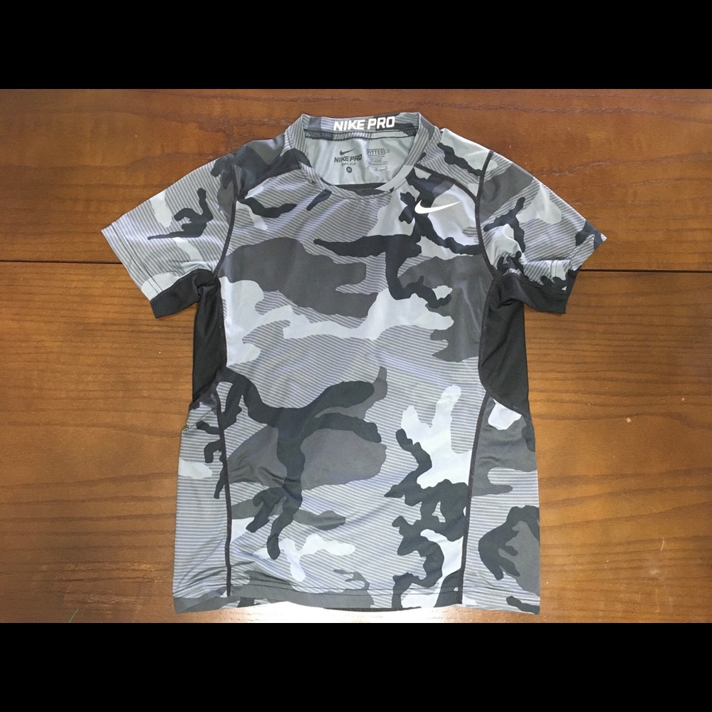 Nike Pro Boys Dri- Fit Camo Shirt Medium